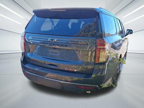 2022 Chevrolet Suburban RST