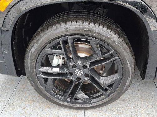 2026 Volkswagen Tiguan 2.0T SE R-Line Black 4MOTION