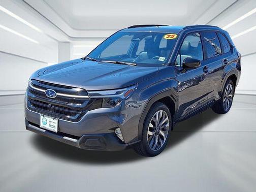 Magnetite Gray Metallic 2025 Subaru Forester Touring
