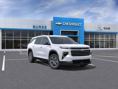 Summit White 2026 Chevrolet Traverse LT