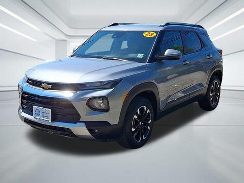 Sterling Gray Metallic 2023 Chevrolet Trailblazer LT