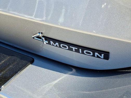 pyrite silver metallic 2026 Volkswagen Tiguan 2.0T SE 4MOTION