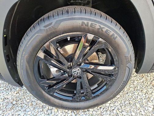 2026 Volkswagen Atlas Cross Sport 2.0T SEL