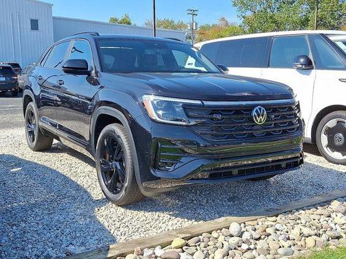 2026 Volkswagen Atlas Cross Sport 2.0T SEL