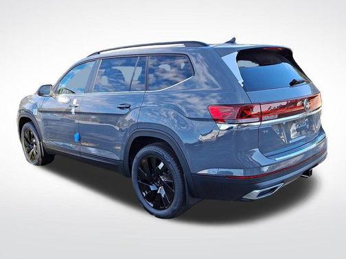 2026 Volkswagen Atlas 2.0T SE w/Technology 4MOTION