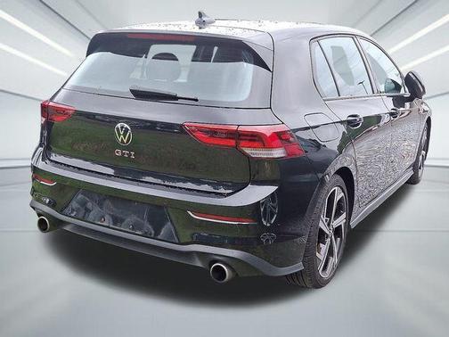 2024 Volkswagen Golf GTI 2.0T SE DSG