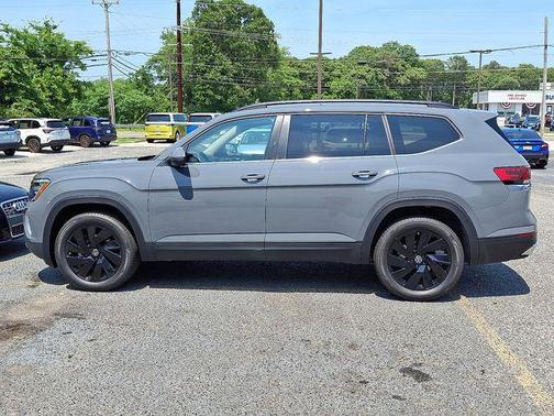 2025 Volkswagen Atlas 2.0T SE w/Technology 4MOTION