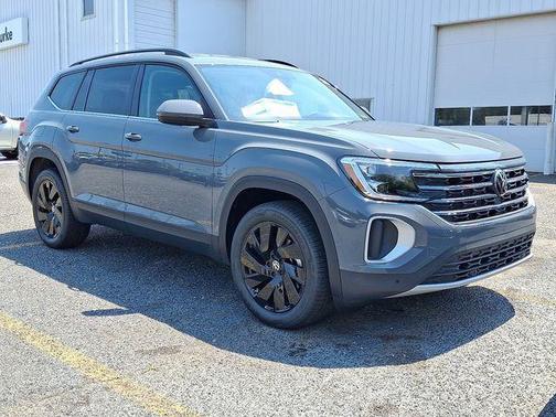 2025 Volkswagen Atlas 2.0T SE w/Technology 4MOTION