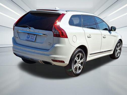 2015 Volvo XC60 T6 Platinum