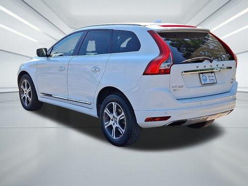 2015 Volvo XC60 T6 Platinum