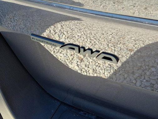 Magnetite Gray Metallic 2026 Subaru Outback Touring XT