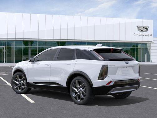 Vibrant White Tricoat 2026 Cadillac OPTIQ Luxury