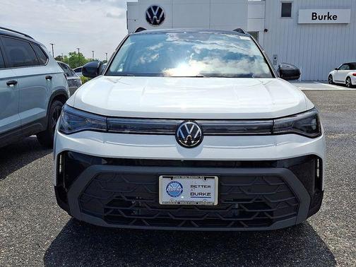 2025 Volkswagen Taos 1.5T SE Black