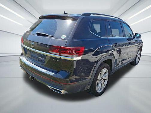 Deep Black Pearl 2023 Volkswagen Atlas 3.6L SE w/Technology