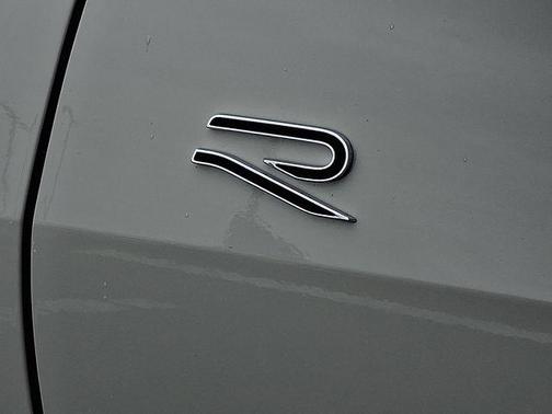 2026 Volkswagen Tiguan 2.0T SE R-Line Black 4MOTION