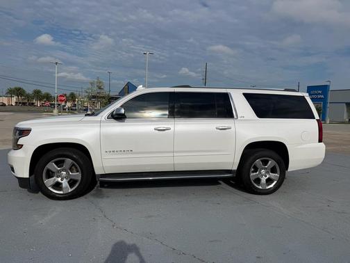 Iridescent Pearl Tricoat 2016 Chevrolet Suburban LTZ