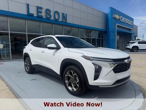 Summit White 2026 Chevrolet Trax LT
