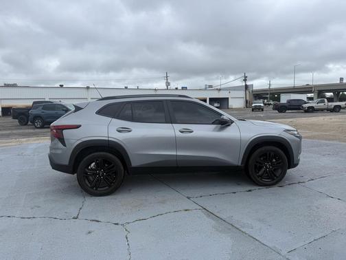 Sterling Gray Metallic 2025 Chevrolet Trax ACTIV