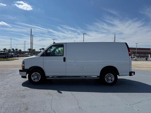 2023 Chevrolet Express 2500 Work Van