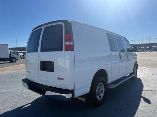 2023 GMC Savana 2500 Work Van