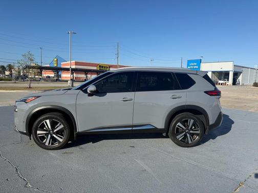 2023 Nissan Rogue Platinum