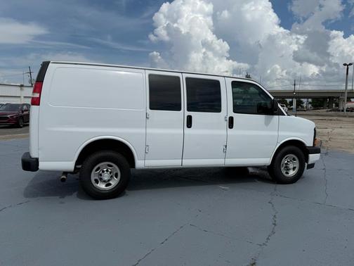 2017 Chevrolet Express 2500 Work Van