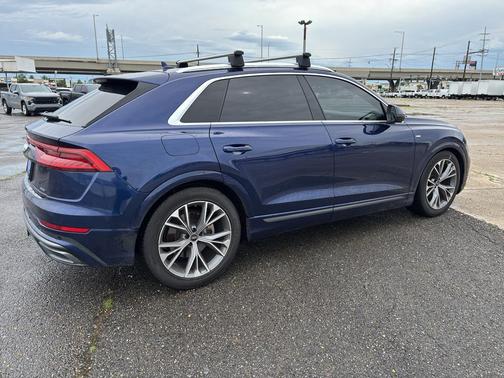 2021 Audi Q8 55 Prestige