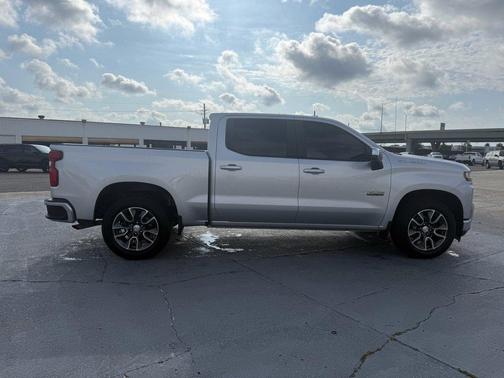 Silver Ice Metallic 2020 Chevrolet Silverado 1500 LT