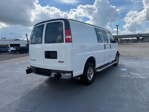 2023 GMC Savana 2500 Work Van