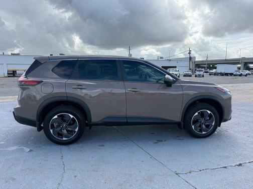 Baja Storm 2025 Nissan Rogue SV