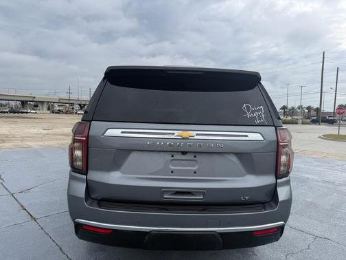 2022 Chevrolet Suburban LT