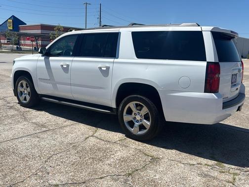 2018 Chevrolet Suburban LS