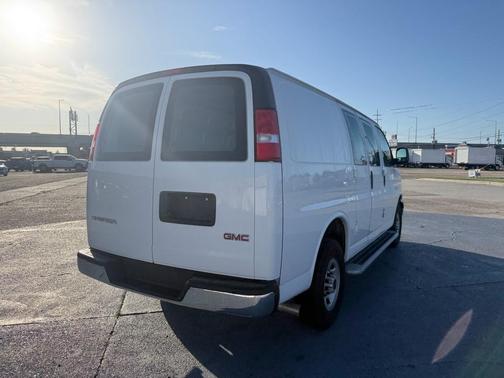 2024 GMC Savana 2500 Work Van