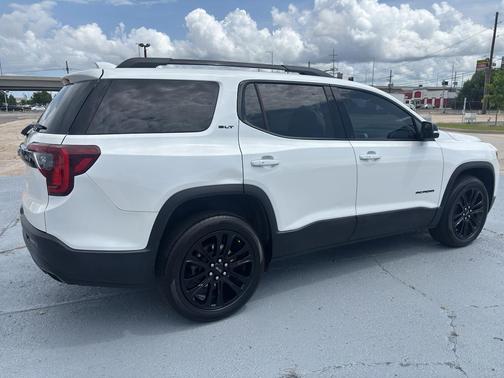 2021 GMC Acadia SLT