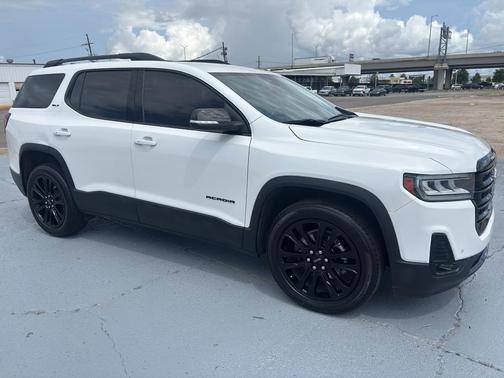 2021 GMC Acadia SLT