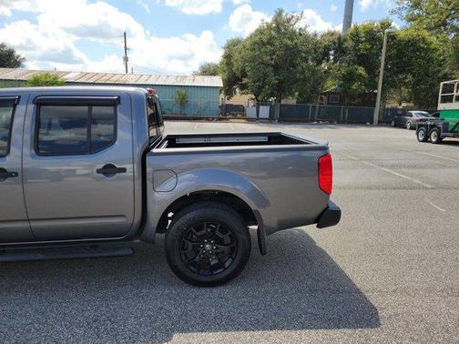 2021 Nissan Frontier SV