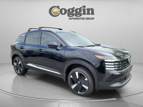 Super Black 2026 Nissan Kicks SR