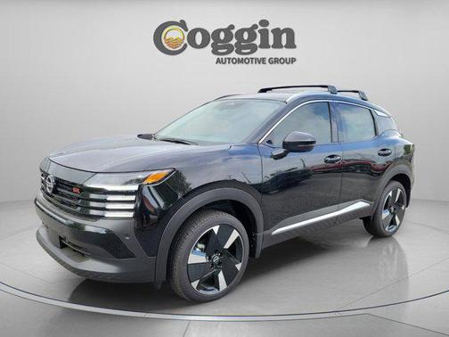 Super Black 2026 Nissan Kicks SR