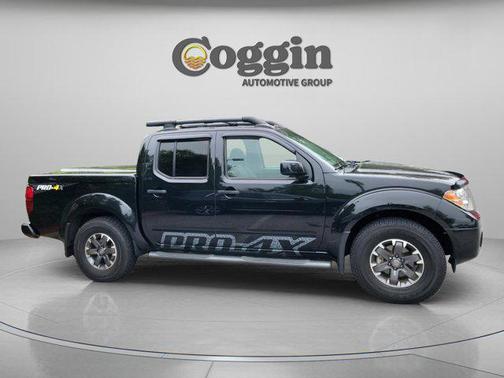 Magnetic Black Pearl 2020 Nissan Frontier PRO-4X