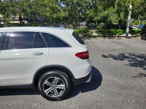 2018 Mercedes-Benz GLC 300 Base