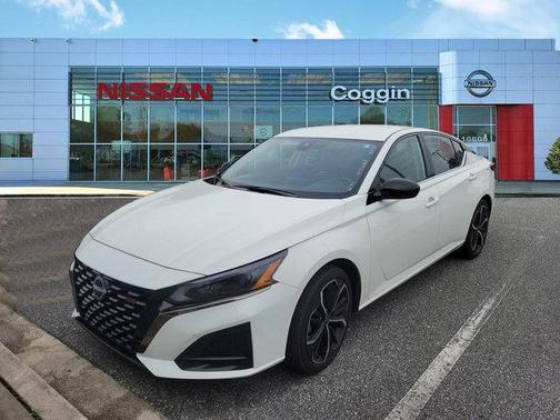 2025 Nissan Altima SR FWD