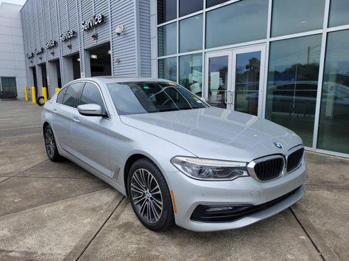 2017 BMW 540 540i