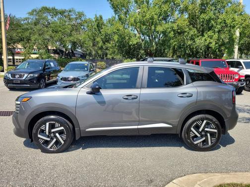 Gun Metallic 2026 Nissan Kicks SV
