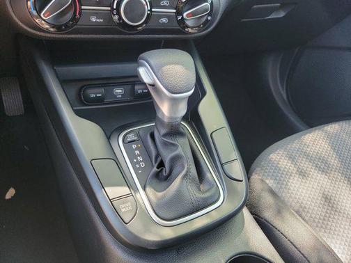 Fusion Black 2025 Kia Soul LX