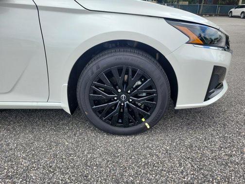 2025 Nissan Altima SV AWD
