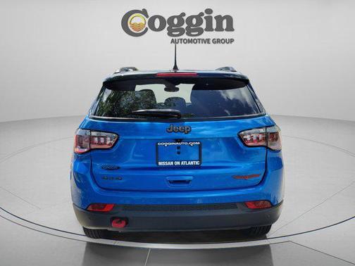 Laser Blue Pearlcoat 2023 Jeep Compass Trailhawk