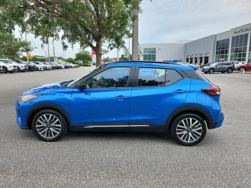 2024 Nissan Kicks SR