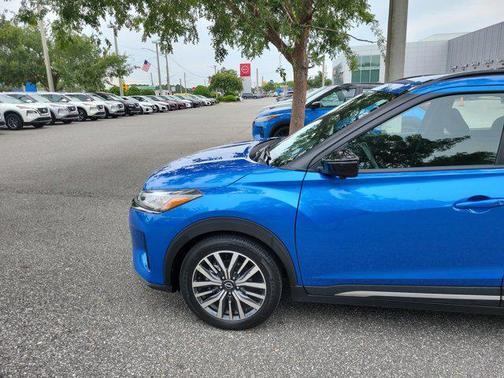 2024 Nissan Kicks SR