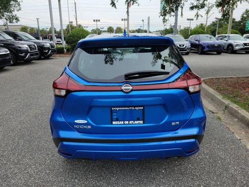 2024 Nissan Kicks SR