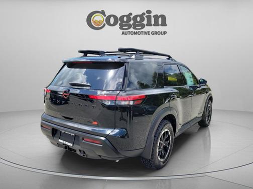 Super Black 2026 Nissan Pathfinder Rock Creek